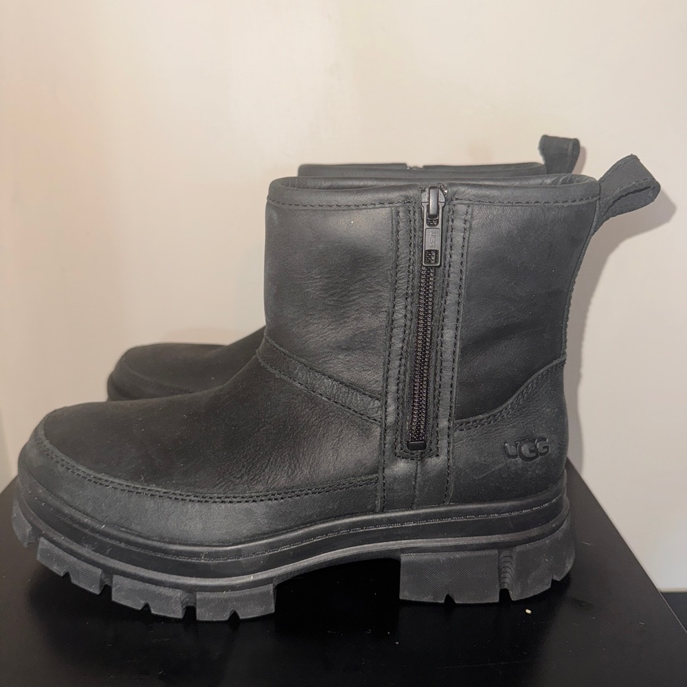 Ugg Ashton Zip Boot - image 3